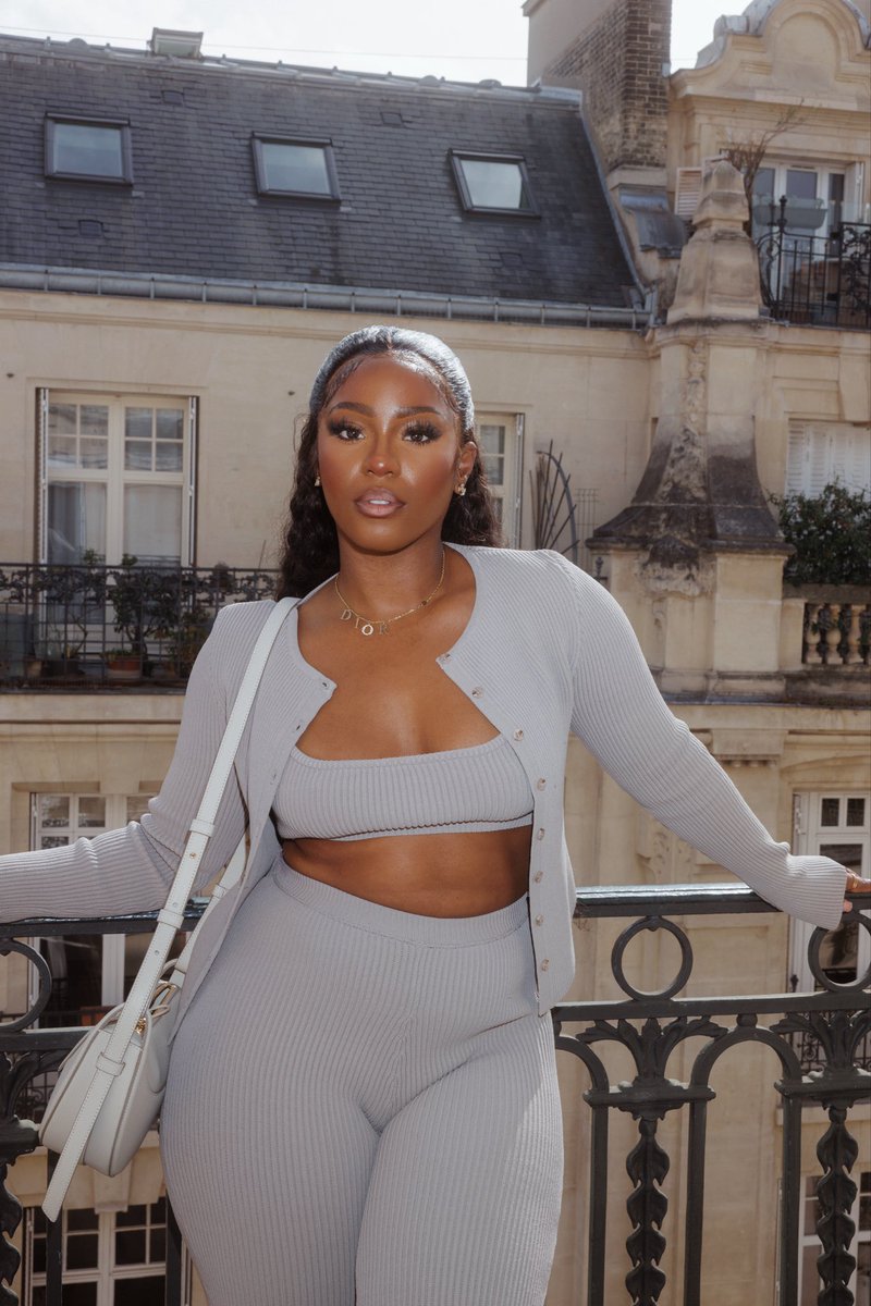 Lala Raeee tweet media