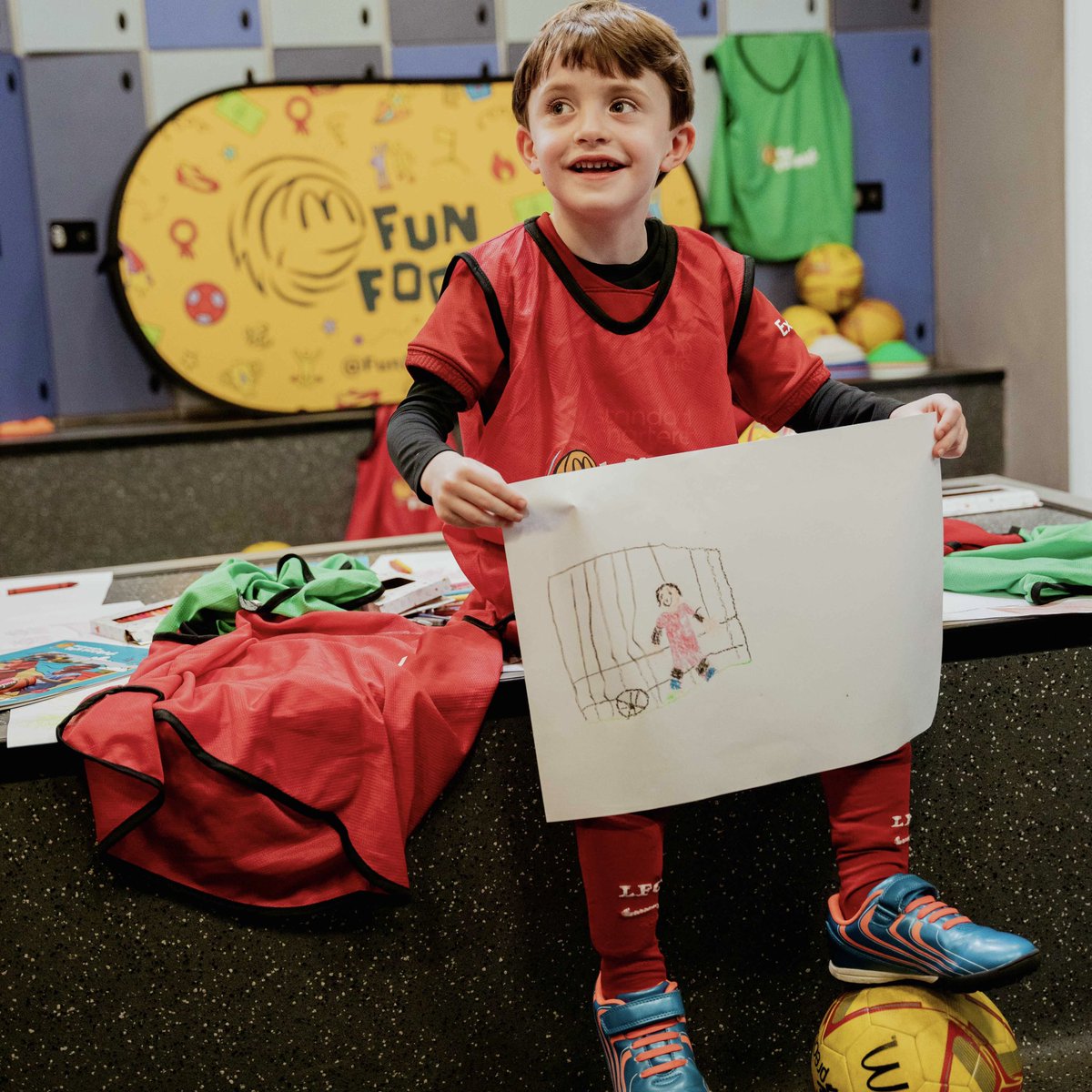 We asked our Fun Footballers to draw a portrait of our new ambassador (and local hero!) ahead of their unveiling tomorrow 🎨 

Can you tell who it is yet? 🕵️‍♂️