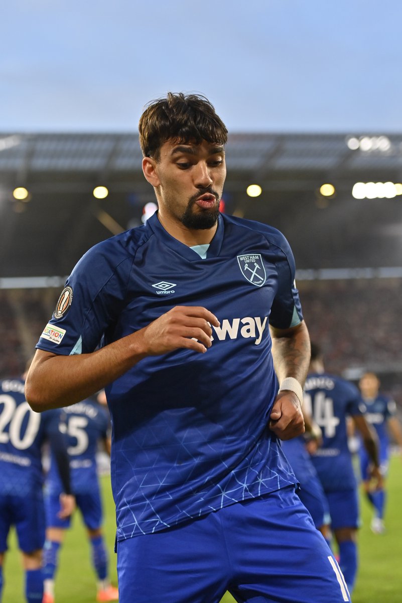 WestHam's tweet photo. Our Brazilian Magnifico 🕺 https://t.co/plFwjWjIrr