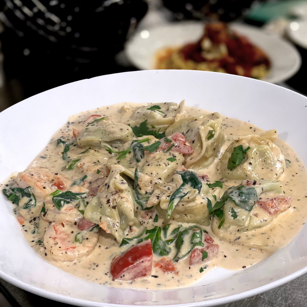 Pass the Pasta! We have an assortment of pasta dishes from fettuccine to cappelletti, carbonara, and more! Stop by for some flavors of Italy. 

180 James Street South

#LaPiazza #LaPiazzaAllegra #eathamont #hamiltonishome #italian #menu #foodhamilton #hamont #dinein #pickup