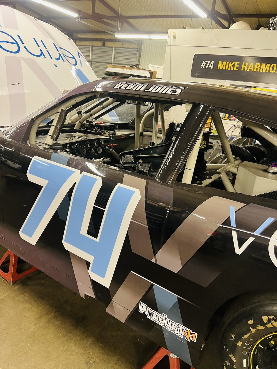 DevinJones35's tweet photo. A little sneak peak. It’s almost time to roll! https://t.co/JCvj03qr5T