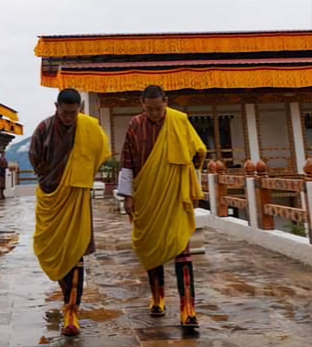 khendumdorji's tweet photo. #mostprecious #deepestgratitude #aboveallelse https://t.co/T5CnQ8GAf8