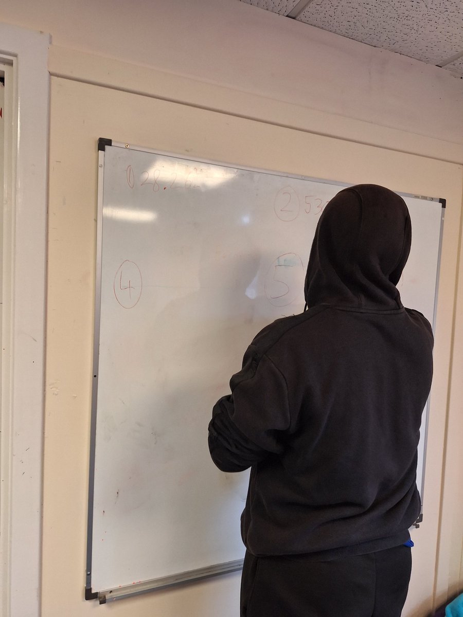 MrsEdwards_IWBS's tweet image. Well done to this pupil for engaging in a maths topic he has previously found overwhelming. By adding movement and drawing to the learning, he was able to calm his "amygdala guarddog" we've been learning about and was very proud of his success 👏👏 #watchusgrow