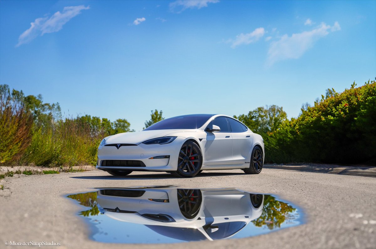 4monstergadgets's tweet photo. I did this for my M3P a while ago. Just did a shoot for my Model S Plaid. So let’s try this again… I love taking pics of my car! If you can relate, drop the last pic you took (no cheating)! #tesla #model3 #models #morely #ev @TESLA_winston @wholemars @brewski77 @ropo724 @BeardedTesla @DirtyTesLa @tesla_raj @MissJilianne @BLKMDL3 @EvasTeslaSPlaid @TheBlakeCheck @Ali_TeslaMY @SCMountainDad @lukygoon