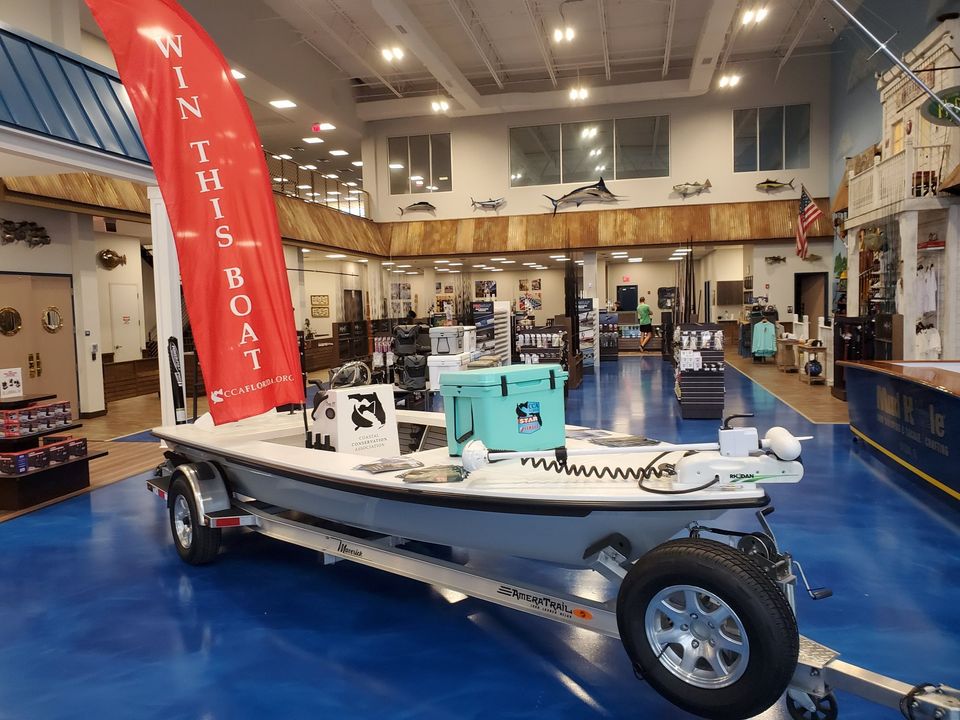 elitecrete's tweet image. A blue fluid-applied, protective floor coating installed in a marina showroom made to resemble water.

#industrialflooring #durableflooring #epoxyflooring #elitecrete