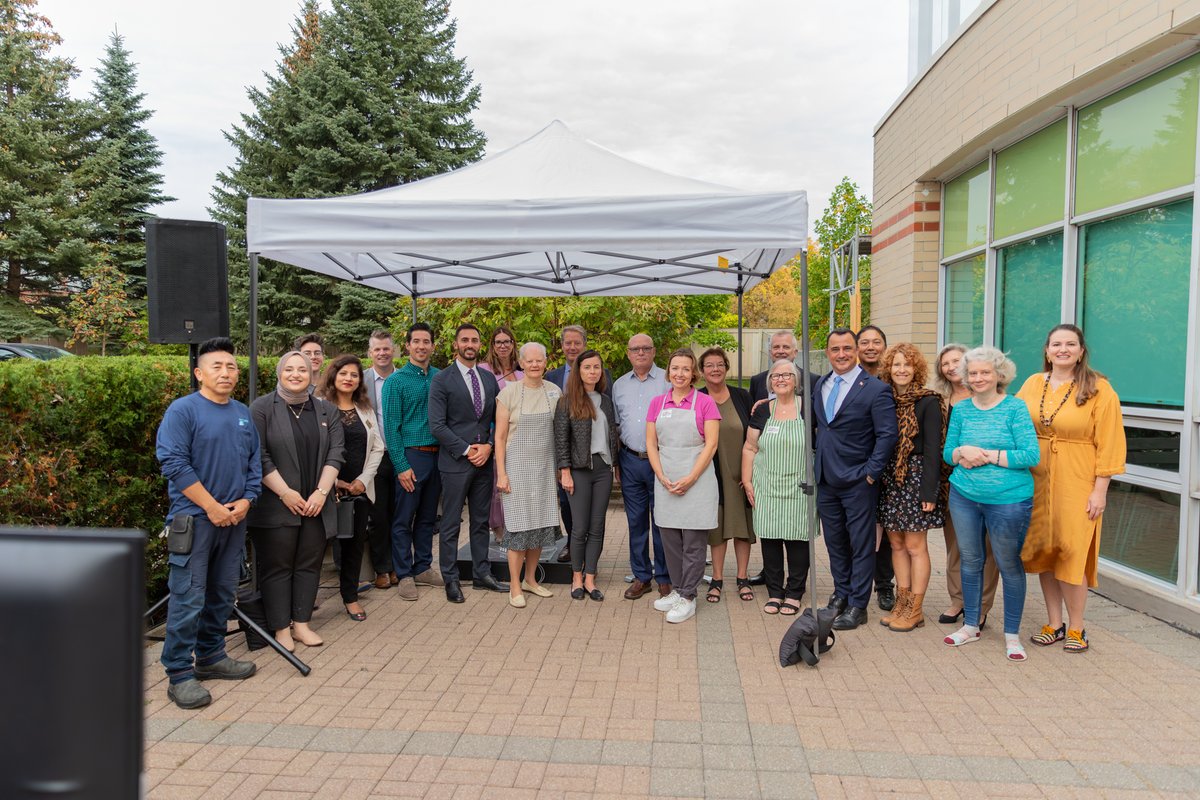 MichaelParsa's tweet photo. Nutritious food supports growing minds and bodies. That’s why Ontario is investing an additional $5M in the #StudentNutritionProgram and the #FirstNationsStudentNutritionProgram this year.
Learn more about how you can get involved: https://t.co/hxmZs5sRAZ https://t.co/ZaonLjIBpx