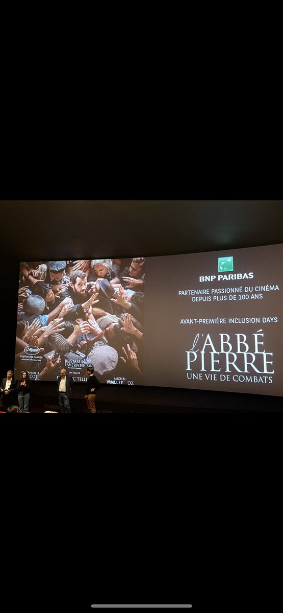 Zineb2k's tweet photo. #Inclusiondays chez @BNPParibas
Merci pour l’invitation à l’avant première de l’#Abbepierre #uneviedecombats @antoinesire @CarolineCourtin @BNPP_MixCity @FondationBNPP @GiordanoIsabel https://t.co/QVL7UsKCnU