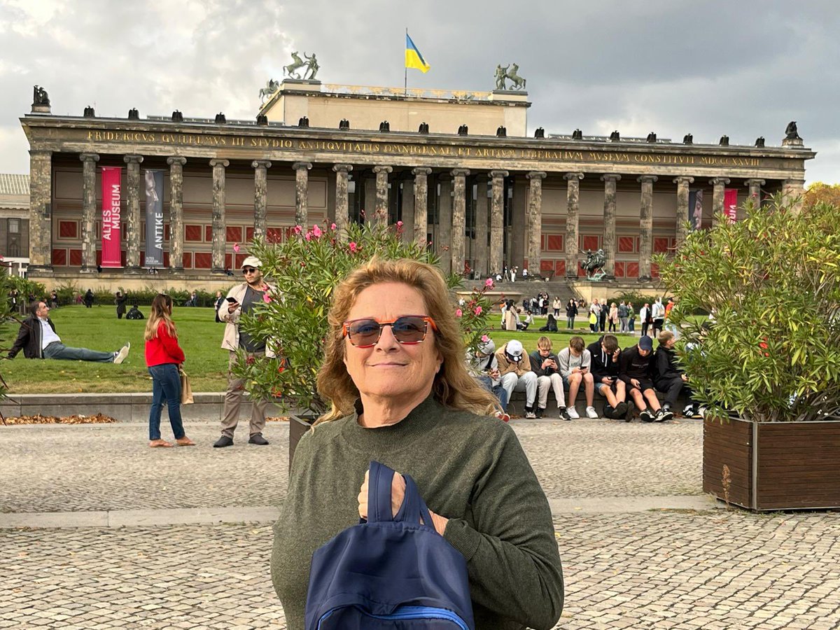 Frances_ART's tweet photo. Thanks for having me 👋🇩🇪
#citytrips #berlin #travel #traveling #francesbildner https://t.co/d9YBNgiEo9