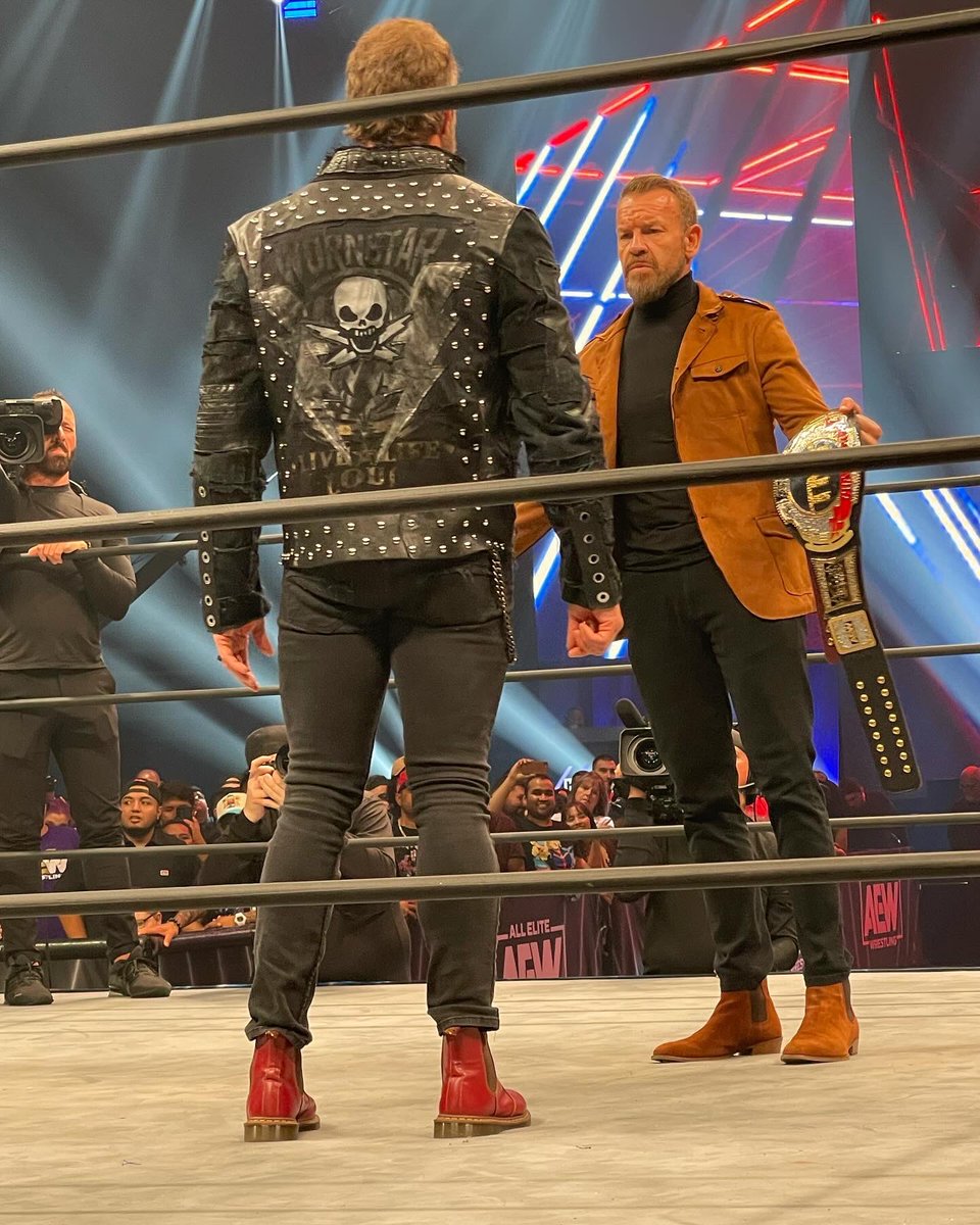 TheVicMacias's tweet image. “Go fuck yourself!”