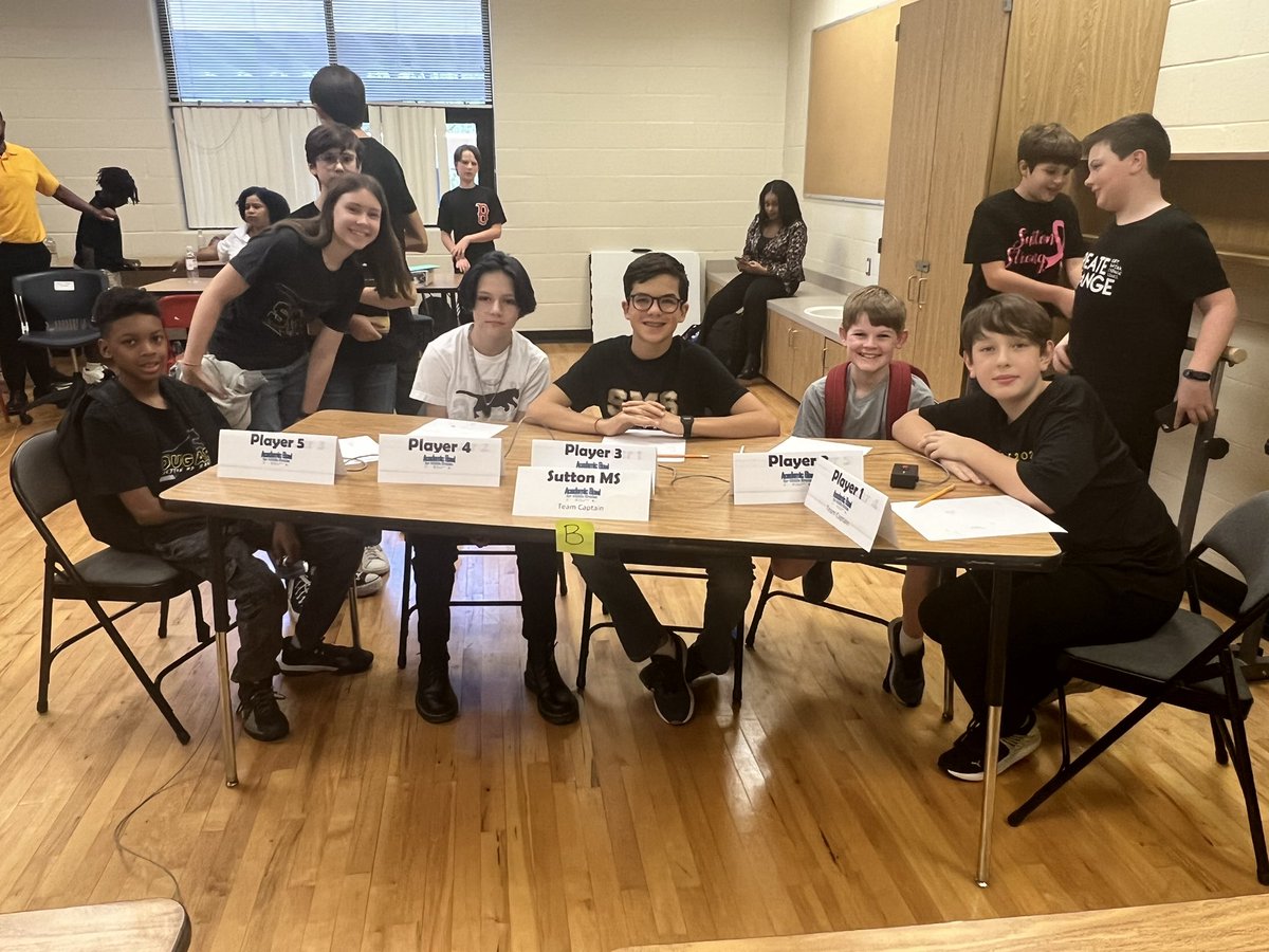 MrEdwardsELA's tweet photo. We are rocking and rolling at the APS Middle School Academic Bowl Competition. @MerriweatherEDU @SuttonCougars @APSGifted https://t.co/pDZ1tF45U3