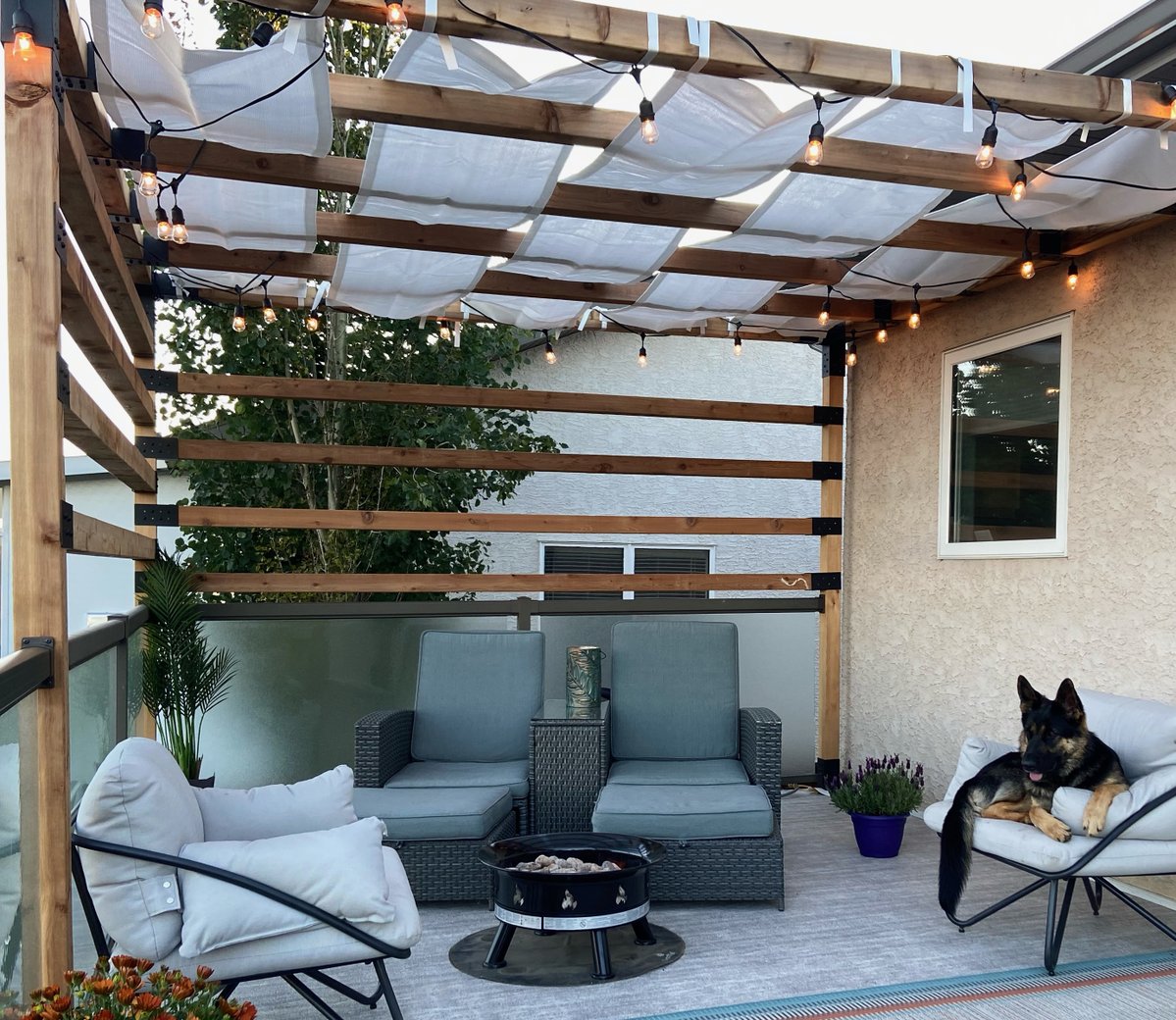 Duradekspert's tweet photo. Enjoy the outdoors and get the most use of your deck. Whether it’s for you or your pets,
with Duradek you can relax and enjoy your outdoor living space to the fullest.

#duradek #decking #homerenovation #homeimprovement #Vinyldecking #outdoorliving 

https://t.co/V6GA7VZZqU https://t.co/OgNPBlYLET