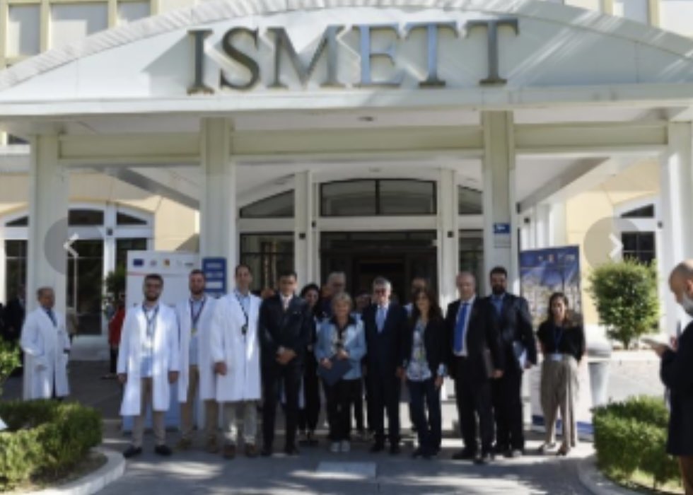ElisaFerreiraEC's tweet photo. Very encouraged to see many well qualified young people at #ISMETT, the Mediterranean Institute f/ transplant & highly specialised therapies.
The purpose of 🇪🇺 funds is to help regions build conditions for creation of jobs & a good future for people, particularly young people. https://t.co/0R6K7TB1Ty