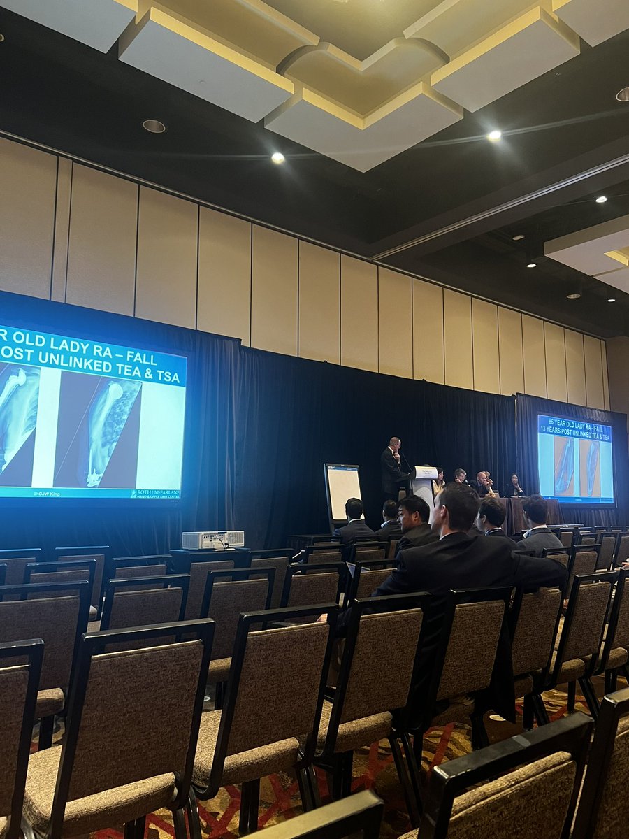 tannerdunlop's tweet photo. Revision elbow arthroplasty discussion at #ASESMeeting2023 https://t.co/VgC4Kpq80M