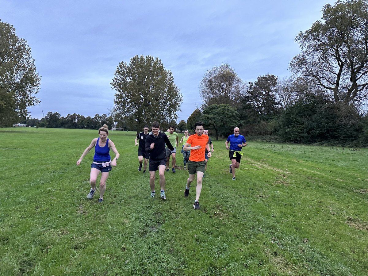Before and after. Giving delegates a taste of Manchester cross country
☺️😉 Great to have a social run <a href="/basem_uk/">basem_uk</a> before tonight’s dinner 👟 Thanks #runningmate @AletheaSportMed and all who came 🏃🏾‍♂️🏃🏻‍♀️🏃🏻‍♂️#runyourworld