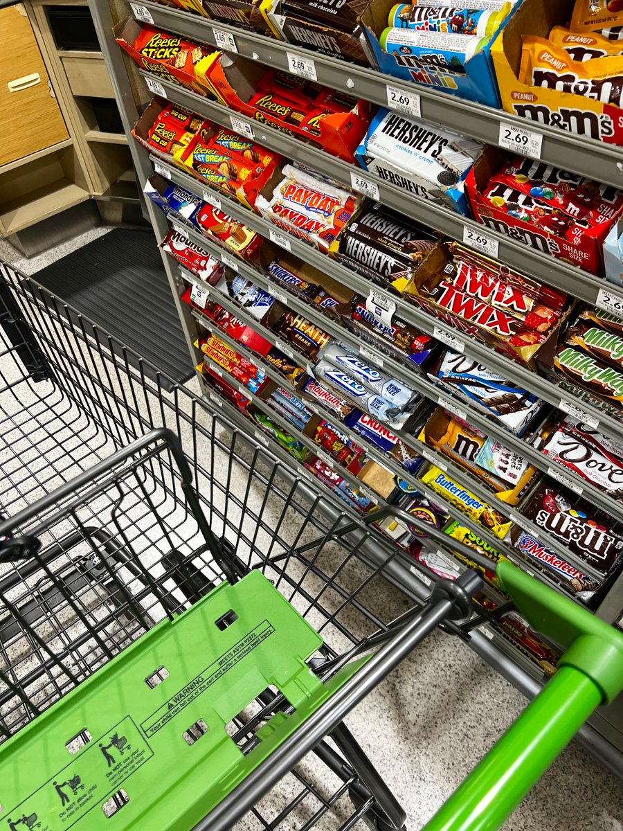 c_barn8's tweet photo. “Stay strong, Casey”
On repeat.
Sugar addiction is real
I used to laugh about it
Zero Bars were my favorite
#HealthyChoices #StayStrong #DeliciousTemptations #ZeroBar https://t.co/JtsvJoREQA