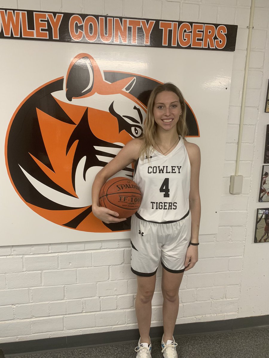 Emma Mitchell (@emmamitchel4) on Twitter photo Had a good conversation with <a href="/toddqclark/">Todd Q Clark</a> and <a href="/Ljeff620/">Lance Jeffers</a> bless to receive a offer to play basketball at Cowley County WBB <a href="/dawg_basketball/">Rossville Lady Dawg Basketball</a> <a href="/CowleyCollege/">Cowley College</a> <a href="/RossvilleDawgs/">Rossville Dawgs</a> <a href="/RobertPGHKansas/">Robert Kelly</a> @wheatstateelite <a href="/Coach_dpaul/">Dwayne Paul</a> @DanaCrain6 Had a good conversation with <a href="/toddqclark/">Todd Q Clark</a> and <a href="/Ljeff620/">Lance Jeffers</a> bless to receive a offer to play basketball at Cowley County WBB <a href="/dawg_basketball/">Rossville Lady Dawg Basketball</a> <a href="/CowleyCollege/">Cowley College</a> <a href="/RossvilleDawgs/">Rossville Dawgs</a> <a href="/RobertPGHKansas/">Robert Kelly</a> @wheatstateelite <a href="/Coach_dpaul/">Dwayne Paul</a> @DanaCrain6