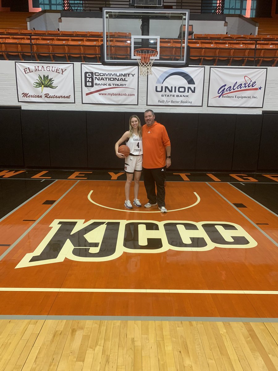 Emma Mitchell tweet media