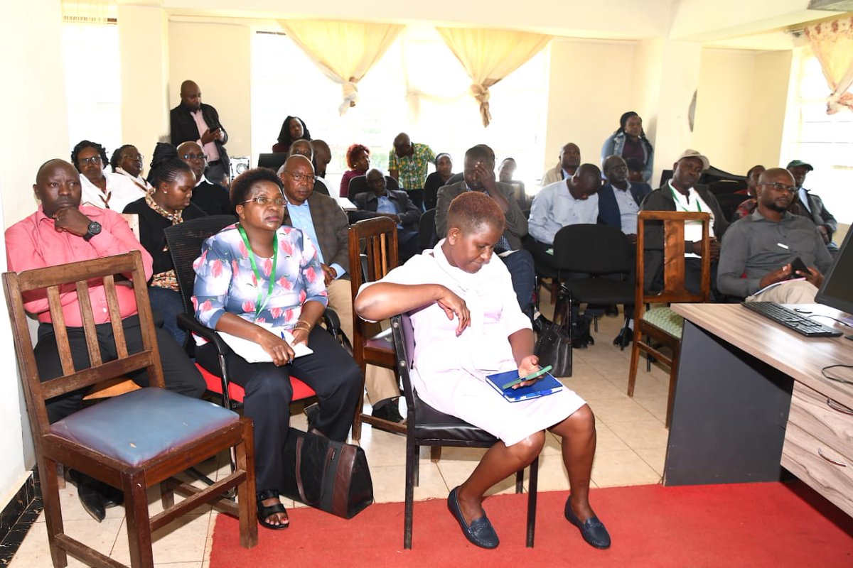 The exercise to roll out a cashless transaction policy in all offices of the State Department for Lands and Physical is progressing well across the country. Teams fllagged off from Nairobi on Monday are traversing the country to install computers and internet accessories,