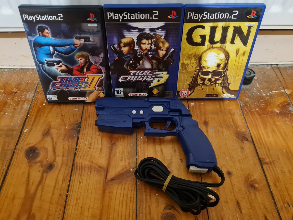 Pick this lill lot up but I cant use the gun because of the t-cable you need. Second hand they are crazy. Anyone know where I can get a cheap one? #playstation2 #timecrisis #action #reload