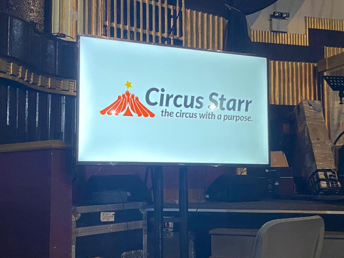 kellyjacksonmf's tweet photo. 🦋💜Tonight Paul (chairman) and Lee (trustee) have gone to #circusstarr to present them with a cheque and tell them a bit about our charity💜🦋 https://t.co/jwRIsyVwKB