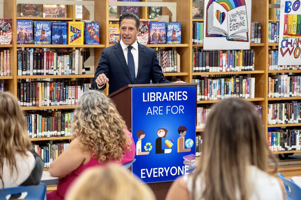 LAUSDSup's tweet photo. Our schools are stronger when we affirm everyone in our community. All students have a human right to be accepted for who they are. @LASchools celebrates diversity and advances equity and inclusion into its instructional foundations. https://t.co/4TttoLLCSX