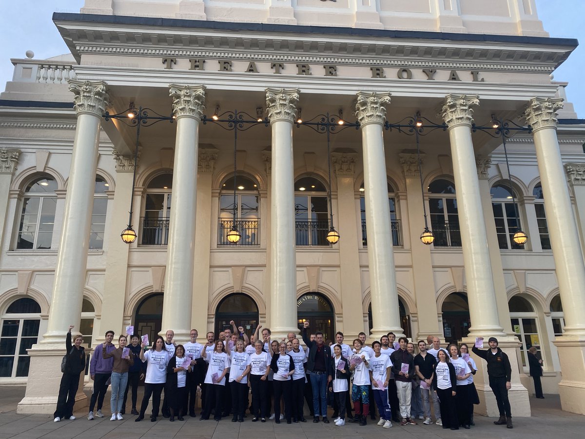 WeAreTheMU's tweet photo. Show your support for musicians in Northern Ballet Sinfonia!

They're taking a second night of action to save their touring work and keep @northernballet music live ✊

Find out more &amp; sign the petition at https://t.co/43ClVlk027 

#KeepNorthernBalletLive https://t.co/GNZTcy1sKA