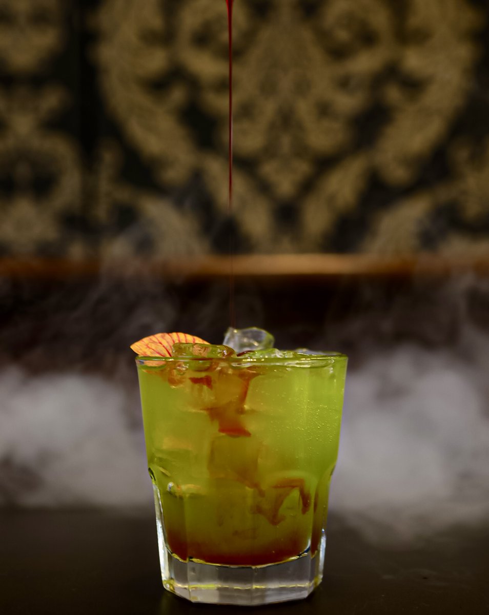 delcoronado's tweet photo. Embrace the spirit of the season with Smokehouse &amp; Bar's cocktails.  
🖤 Spooky Heart (Apple Vodka, Empire Gin, Simple, Blackberries)  
🧛 Vampire's Kiss (Tequila Blanco, Chambord, Cranberry, Lemon, Grenadine)  
💉 Bloody Potion (Midori, Cointreau, Lemon, Grenadine) https://t.co/qgSj9MsKYw