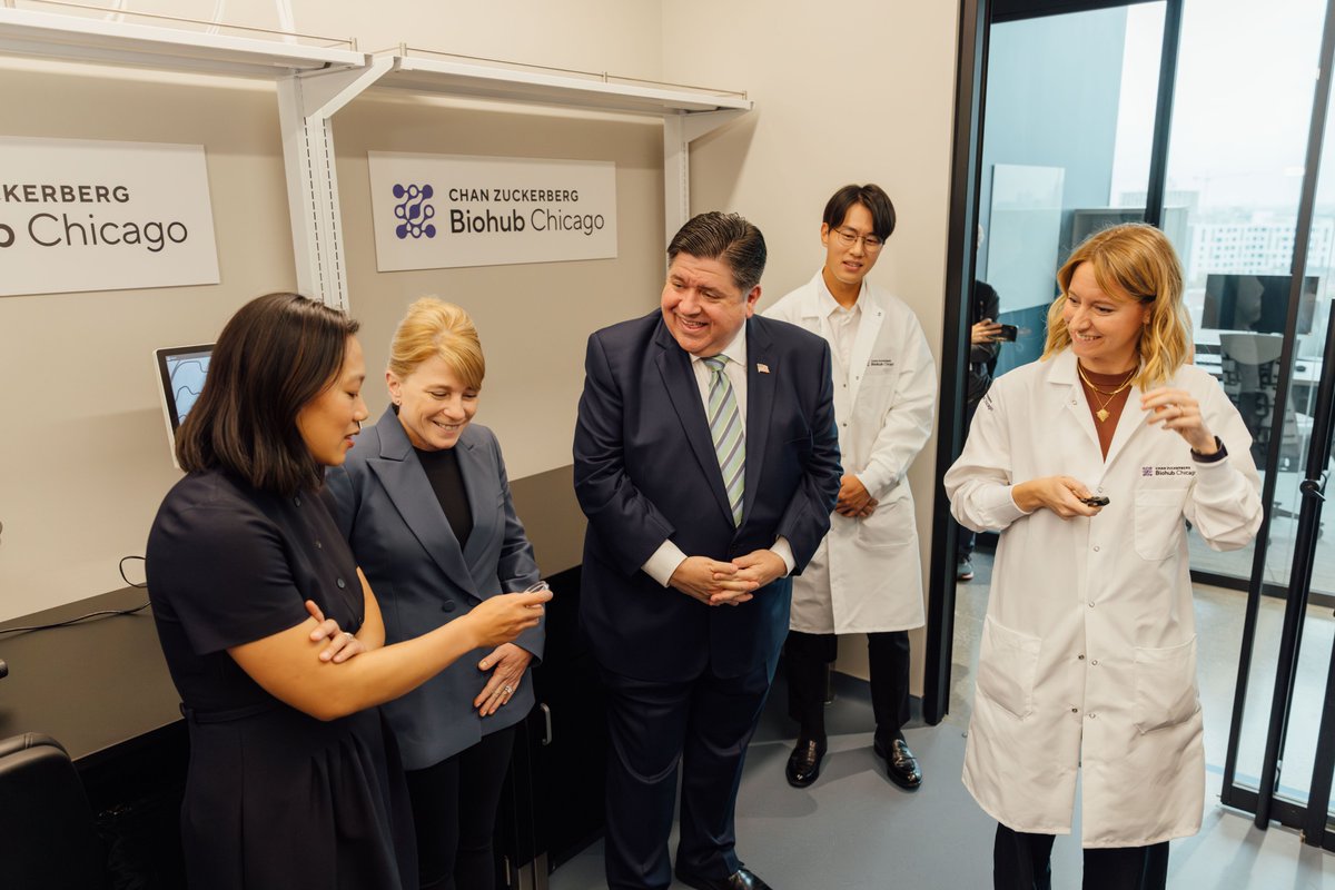 We’re thrilled to celebrate the launch of #CZBiohubCHI, led by <a href="/ShanaOKelley/">Shana Kelley</a> and bringing together <a href="/NorthwesternU/">Northwestern</a>, <a href="/UofIllinois/">University of Illinois</a>, <a href="/UChicago/">The University of Chicago</a>. Scientists will engineer instrumented tissues to understand the role of inflammation in disease.

Learn more: czbiohub.org/news/czi-state…