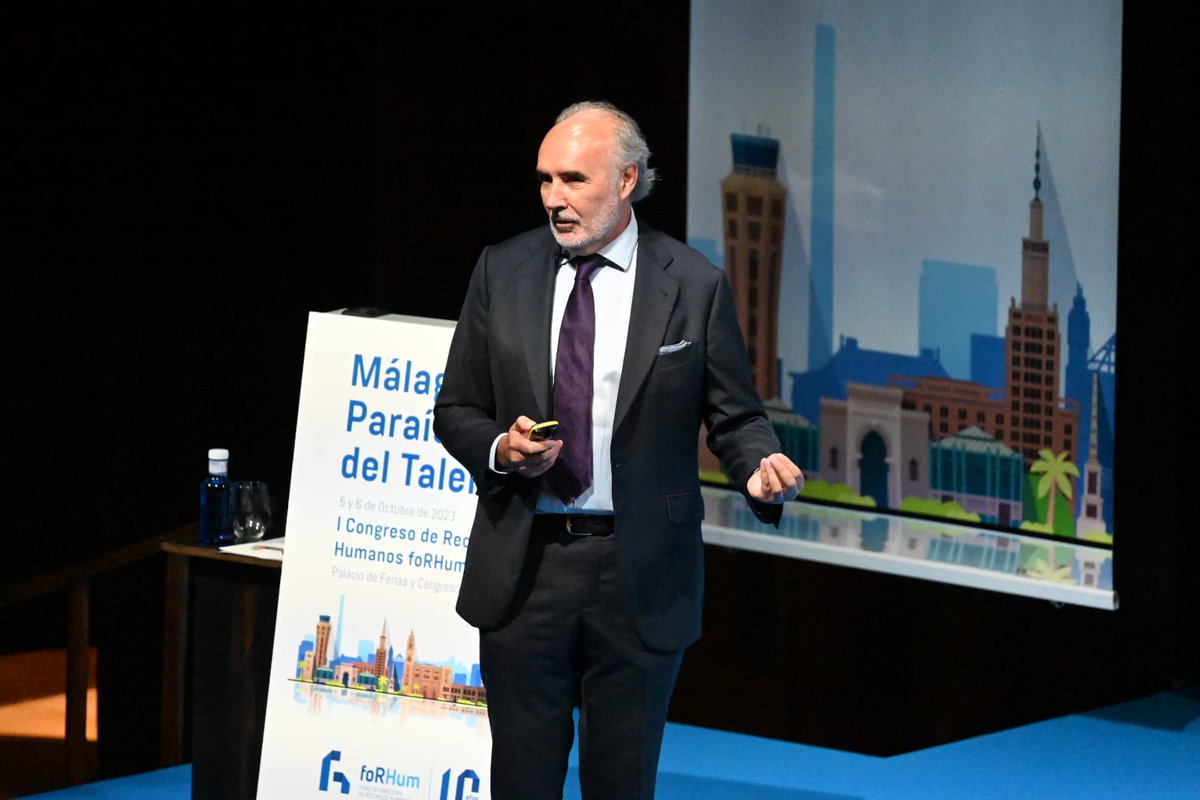 🔴 #foRHum23 #MálagaesTalento

👤 <a href="/plafajardo/">Plácido Fajardo</a> , director técnico de 'Málaga, Paraíso del Talento', protagonista de la primera ponencia".

🎙 El Fundador de Leaderland ha destacado la relación de los malagueños líderes con las facultades que ha de tener un verdadero liderazgo.