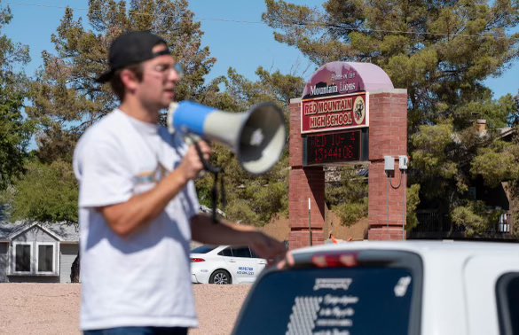 basednblessed's tweet photo. POV: 📣Our #fearlessstudentleaders at Red Mountain High School #freedthefirst against all odds and the 👏show 👏went 👏on!! 📣
THANK YOU @thewillwitt and @azaustinsmith for supporting the students and giving them #VOICESINVOLUME ‼️
🇺🇸This was their KEEP GOING RALLY 🇺🇸 https://t.co/VNKkUk2zZe