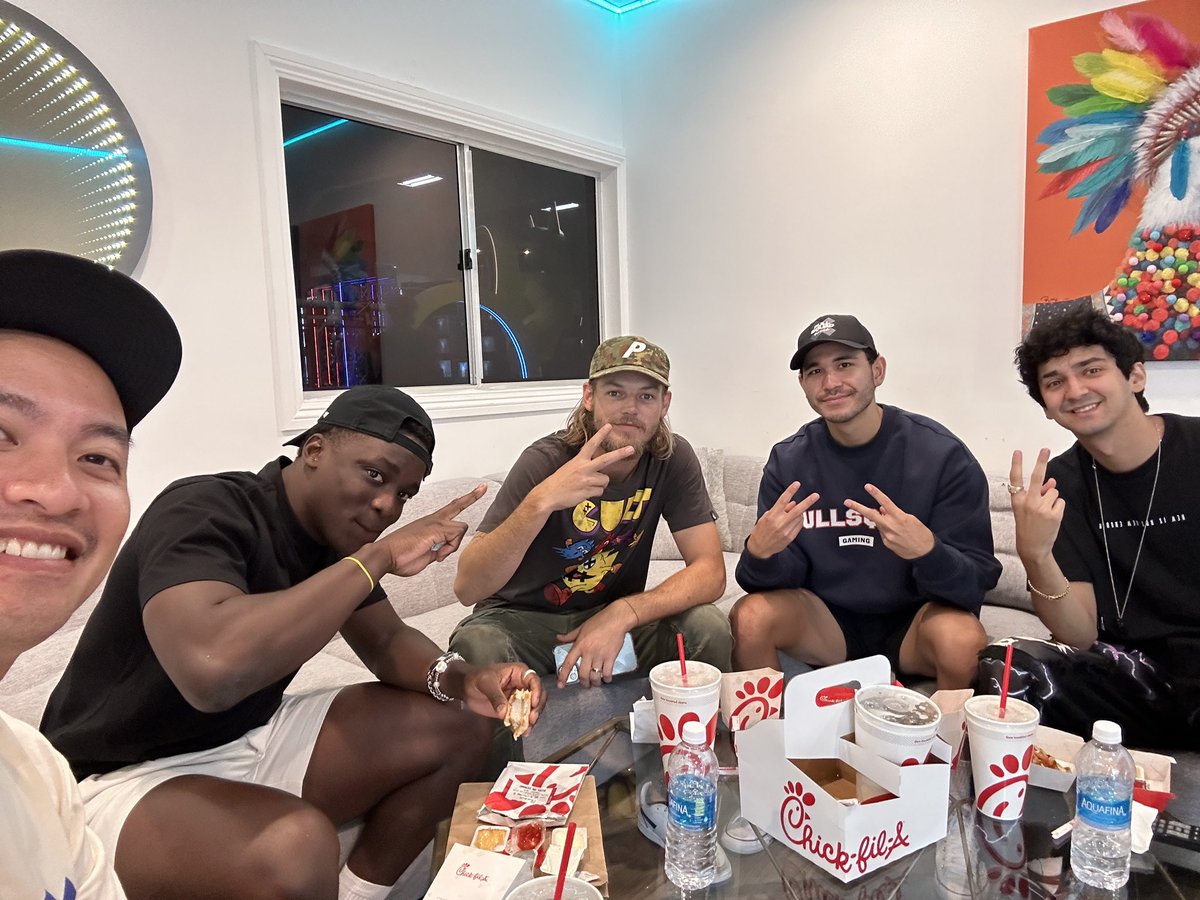 Hung Tran tweet media