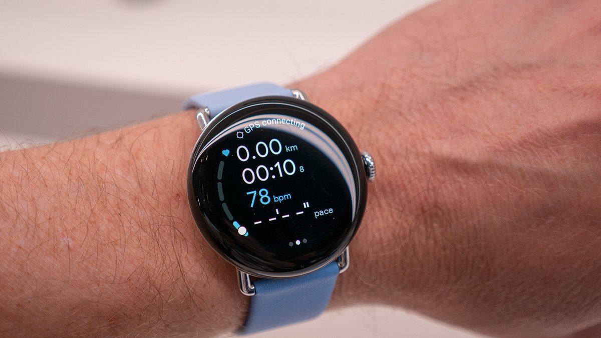 aivanet's tweet image. #News #Android #Android43 Google Pixel Watch 2 vs. Samsung Galaxy Watch 6: Which is the best Android watch? dlvr.it/Sx30Ql