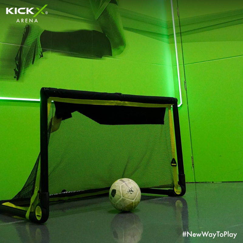 kickxfootball's tweet photo. Our panna courts are looking fresh this evening! Who's coming down to play a match? β½
Fancy giving #Panna a go yourself? Book now by visiting our website π€©
#NewWayToPlay | #JoinTheFootballEvolution | #Surrey | #Addlestone | #Football