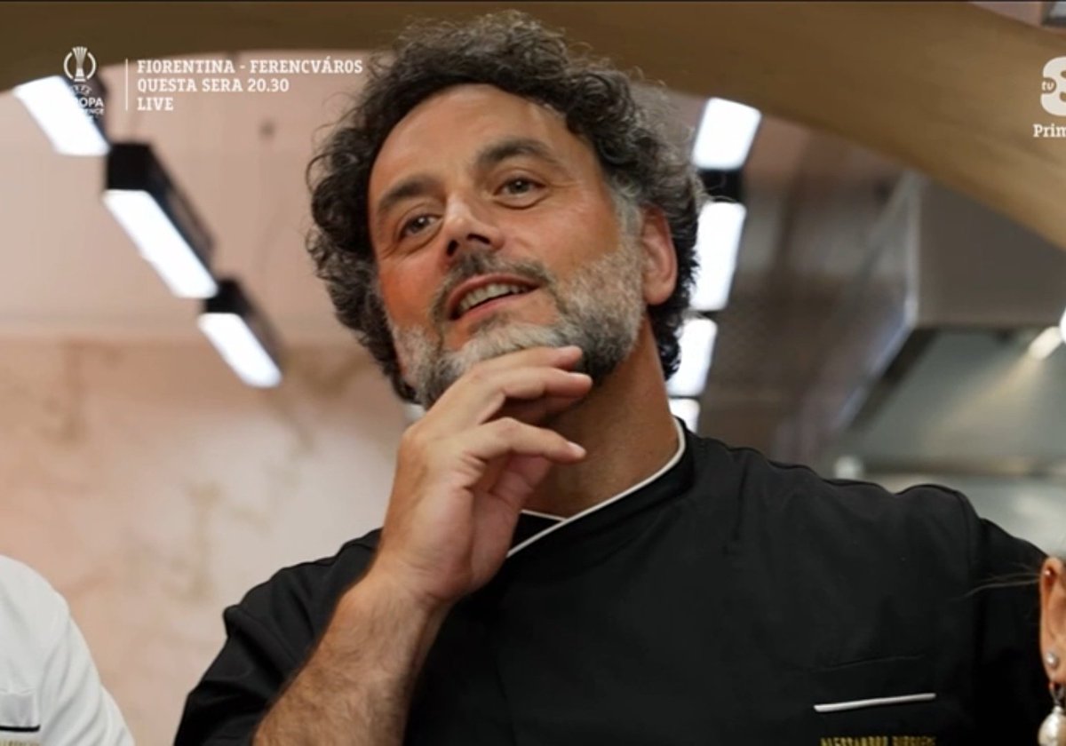 LatteCondensato's tweet photo. Barú che non sa se vincerà
#alecelebritychef #barulino https://t.co/sBSyV1h9SX