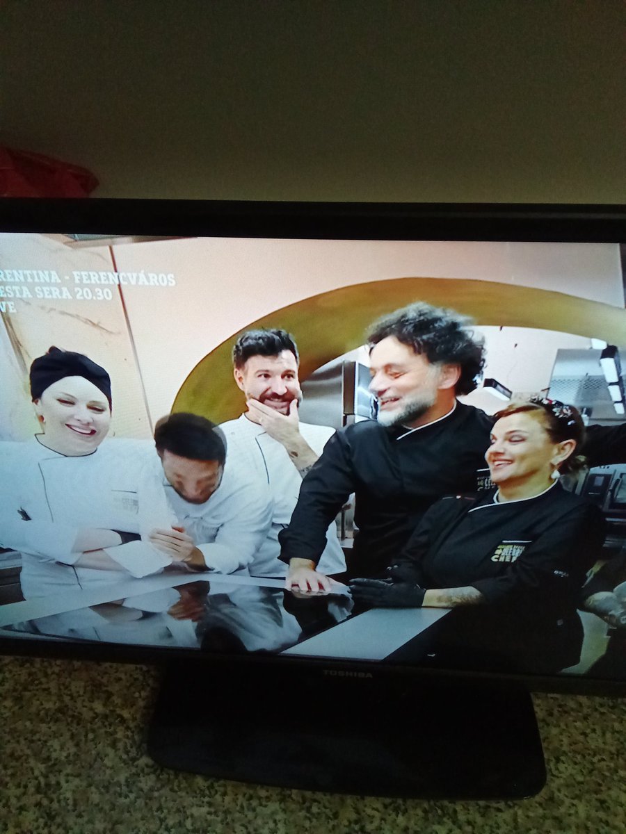 Dani19061973's tweet photo. #alecelebritychef #baruxcelebritychef celebrity chef 🧑‍🍳 https://t.co/ywr3Y0mnTG