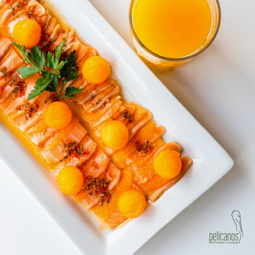 ¡Despierta tus sentidos con nuestro exquisito desayuno!  Salmón con Perlas de Melón que puedes disfrutar con la mejor vista al mar.🍣🍹 

¡Visítanos y disfruta de nuestros platillos!  

 🕧 Nuestro horario: 8:00 am – 10:00 pm 
📍Rafael E, Melgar. Mza 2, Puerto Morelos