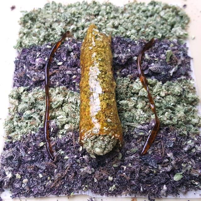 Almost too beautiful to smoke... Almost. 👽😶‍🌫️