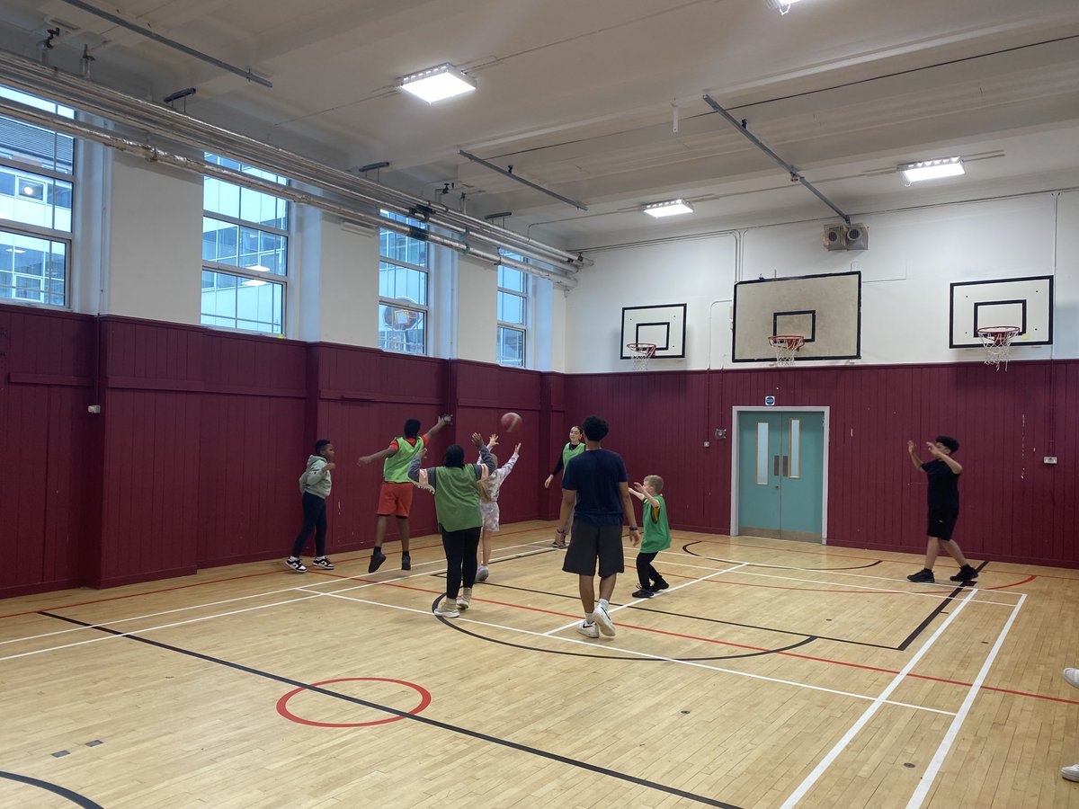 Neal Fowler (@asg_strochs) on Twitter photo Great to have Royston Sports Club back <a href="/St_Rochs/">St Roch's Secondary</a> tonight ⚽️🏀🏸 Well done to our Leaders running the activities 🙌👏
<a href="/PEPASSGlasgow/">PEPASS Glasgow</a> <a href="/RoystonYouthAct/">Royston Youth Action</a>
<a href="/StRochsPEHWB1/">St Roch’s PE & HWB</a>
<a href="/hayleyy0xx/">hayley0xx</a> Great to have Royston Sports Club back <a href="/St_Rochs/">St Roch's Secondary</a> tonight ⚽️🏀🏸 Well done to our Leaders running the activities 🙌👏
<a href="/PEPASSGlasgow/">PEPASS Glasgow</a> <a href="/RoystonYouthAct/">Royston Youth Action</a>
<a href="/StRochsPEHWB1/">St Roch’s PE & HWB</a>
<a href="/hayleyy0xx/">hayley0xx</a>