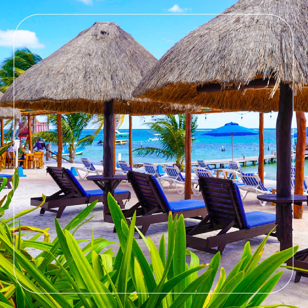 Beach Club Pelícanos te ofrece un ambiente único para disfrutar en un día perfecto con tus amigos y familiares.

¡Visítanos! 

Costo de entrada por persona: $370 MX.  
*Se regresa en consumo en el Restaurante.

🕧 10:00 am – 6:00 pm 
📍Rafael E, Melgar. Mza 2, Puerto Morelos