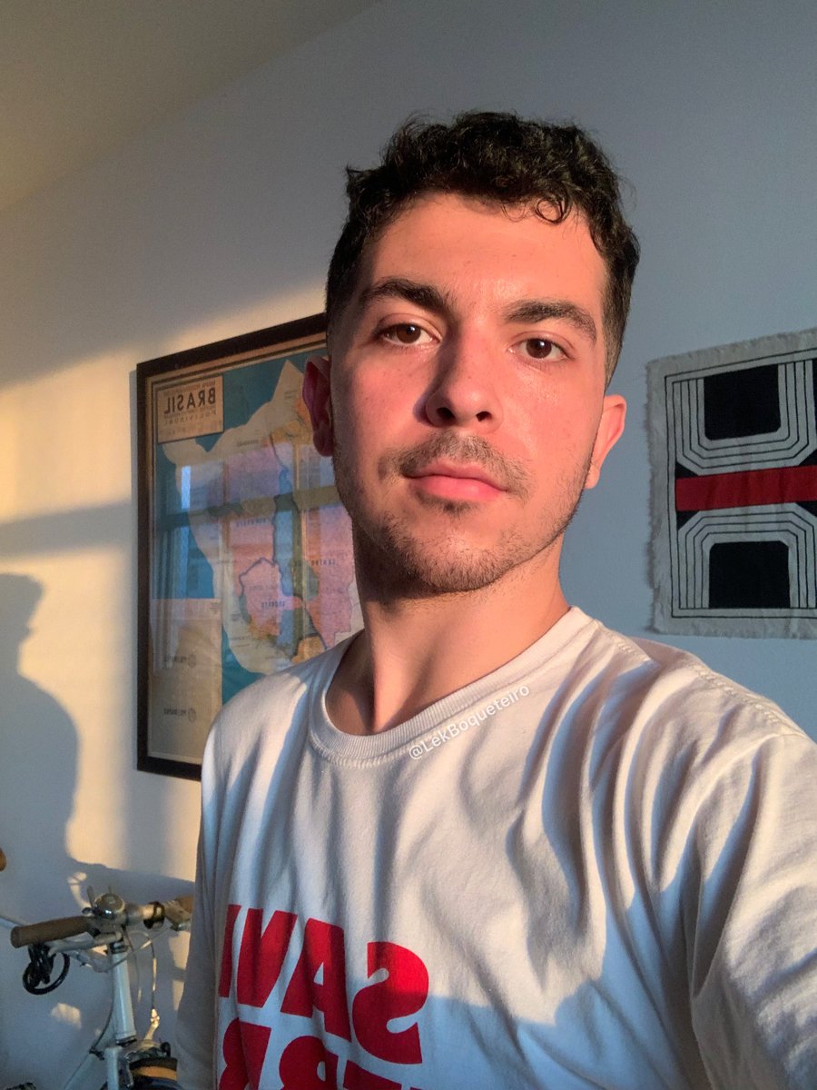 porra deixa a pele ótima mesmo 🥰✨

LekBoqueteiro.com