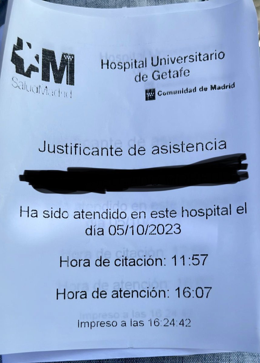 @IdiazAyuso Y 4 horas hoy en el #hospitalgetafe para hacerte una radiografía. Con más de cien personas hacinadas en sala de espera #SanidadPública va fenomenal.