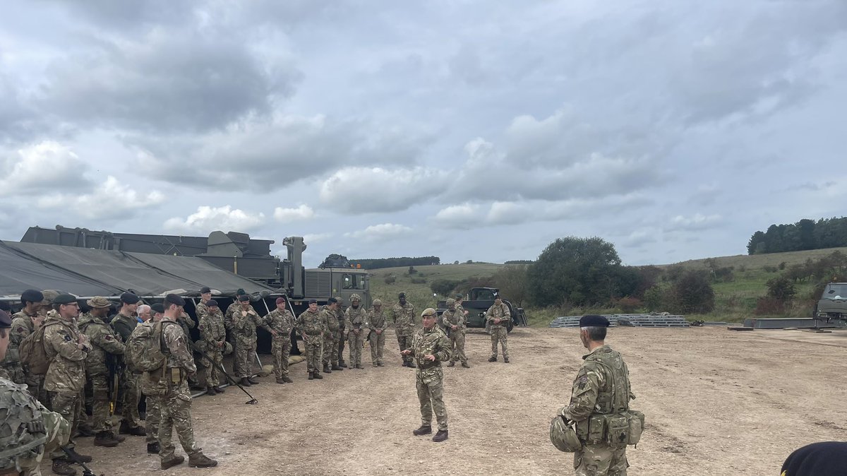 Today the Divisional Engineer Group hosted members of @3rdUKDivision @8EngrBde, the wider MilEng community and a variety of enablers for Ex #IronTitan supported by @26EngineerRegt @35Eod @28EngrRegt as Ex IRON TITAN draws to a close.