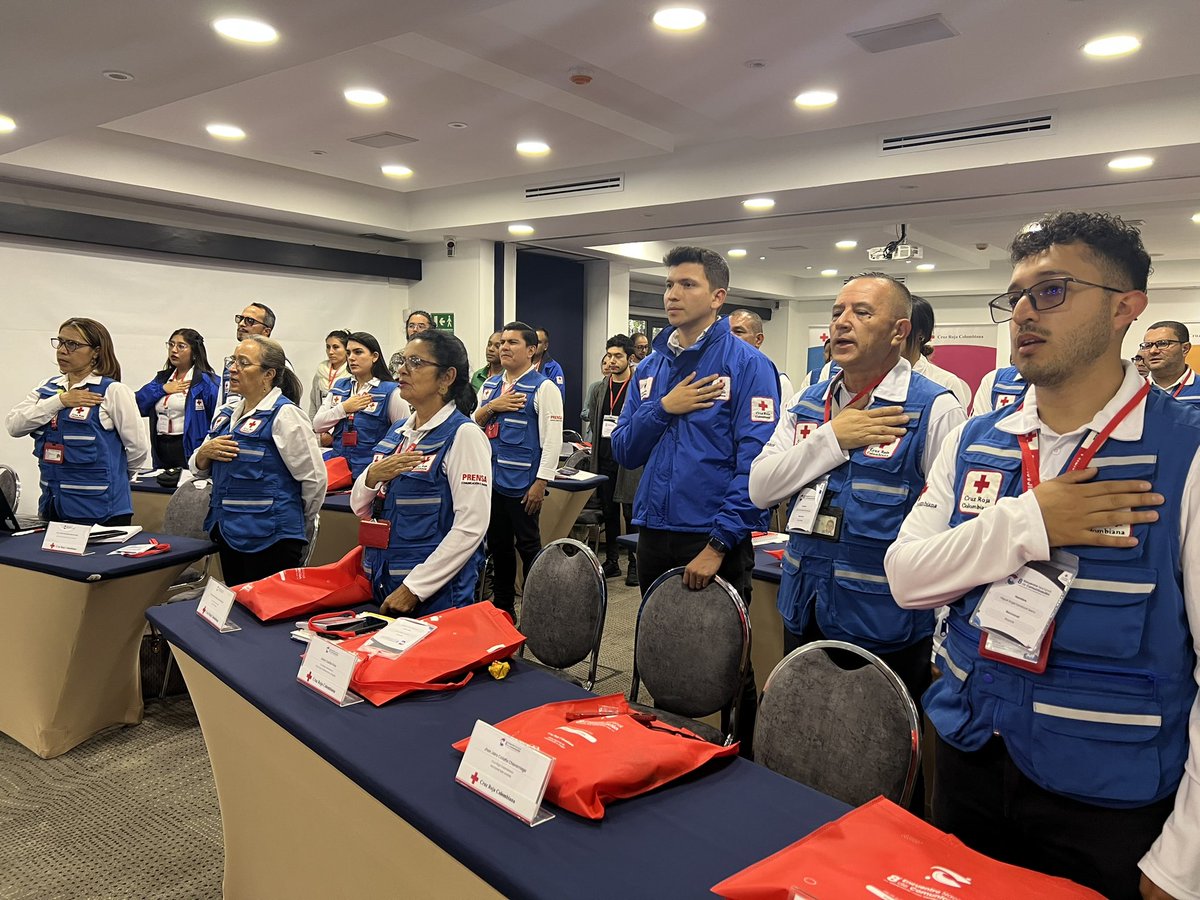 cruzrojacol tweet picture