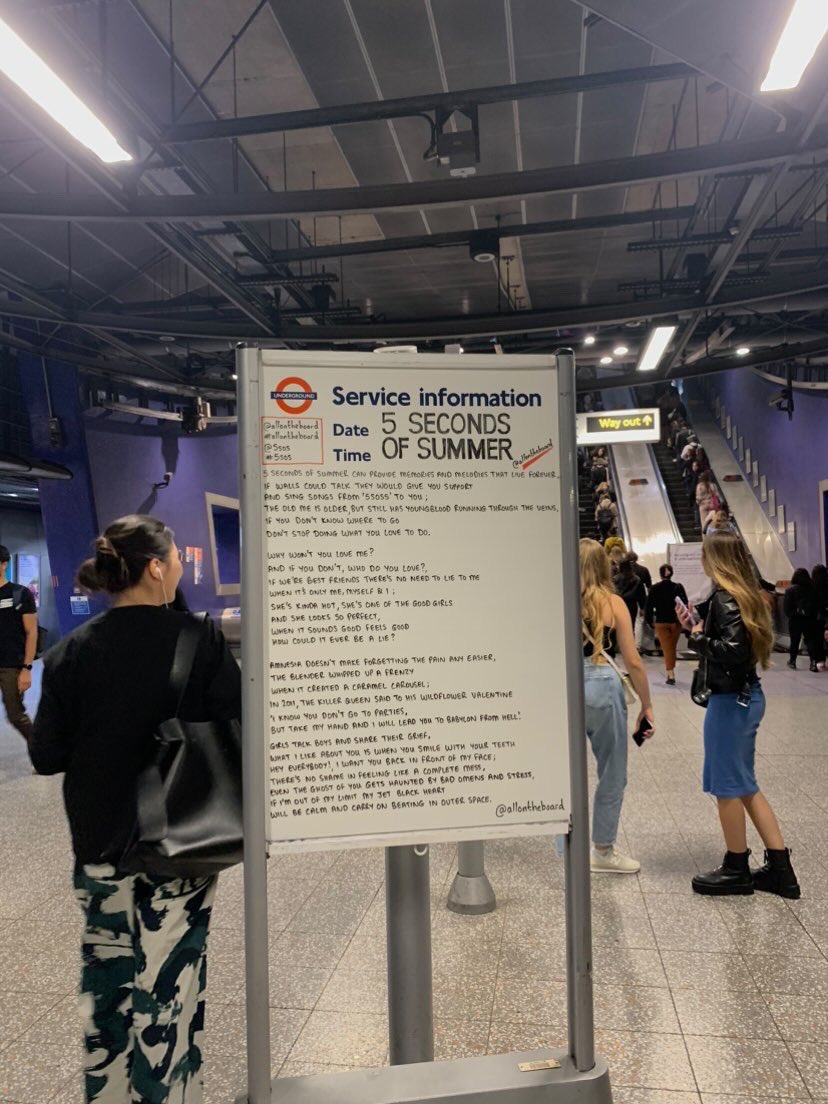 CALMDAlLY's tweet photo. London underground sign for 5SOS at the O2 tonight!

#The5SOSShowLondon https://t.co/2qidBvyCTz