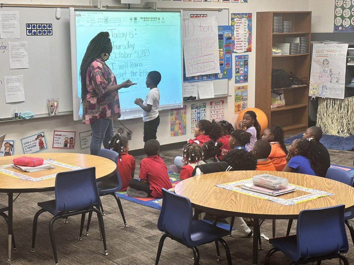 Waterford Oaks Elementary (@chisd_woe) on Twitter photo Today we learned about the letter āFā in Ms. Austinās kindergarten class! Part of a great Kinder room is being āprint richā and as you see thereās anchor charts and visuals all over! #ExpectExcellence <a href="/cedarhillisd/">Cedar Hill ISD</a> @millwill77 <a href="/MsPendleton9/">Veronica Pendleton</a> <a href="/Mr_WDavis11/">William Davis</a> Today we learned about the letter āFā in Ms. Austinās kindergarten class! Part of a great Kinder room is being āprint richā and as you see thereās anchor charts and visuals all over! #ExpectExcellence <a href="/cedarhillisd/">Cedar Hill ISD</a> @millwill77 <a href="/MsPendleton9/">Veronica Pendleton</a> <a href="/Mr_WDavis11/">William Davis</a>