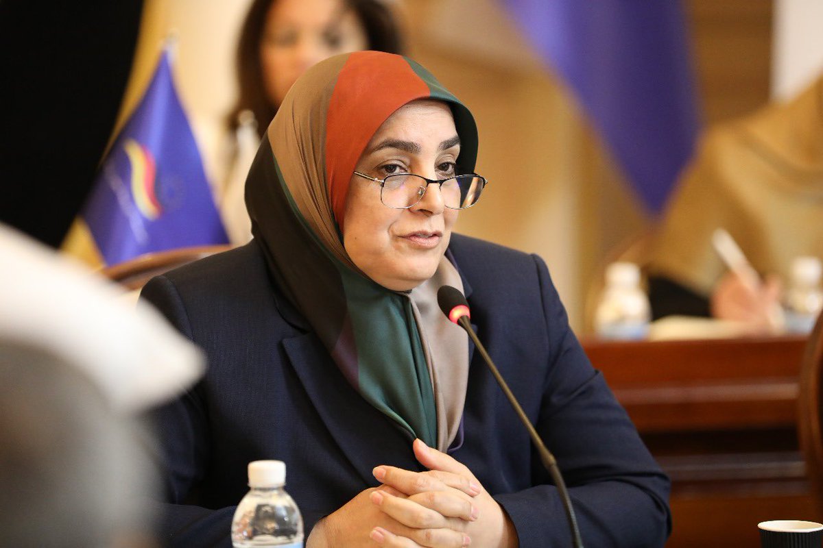 AhlamAlhussainy's tweet photo. في ملتقى بغداد الدولي
 المنعقد في العاصمة بغداد ناقشنا اهمية التنوع الاجتماعي ودوره في الاستقرار المجتمعي https://t.co/SmdcscZHVx