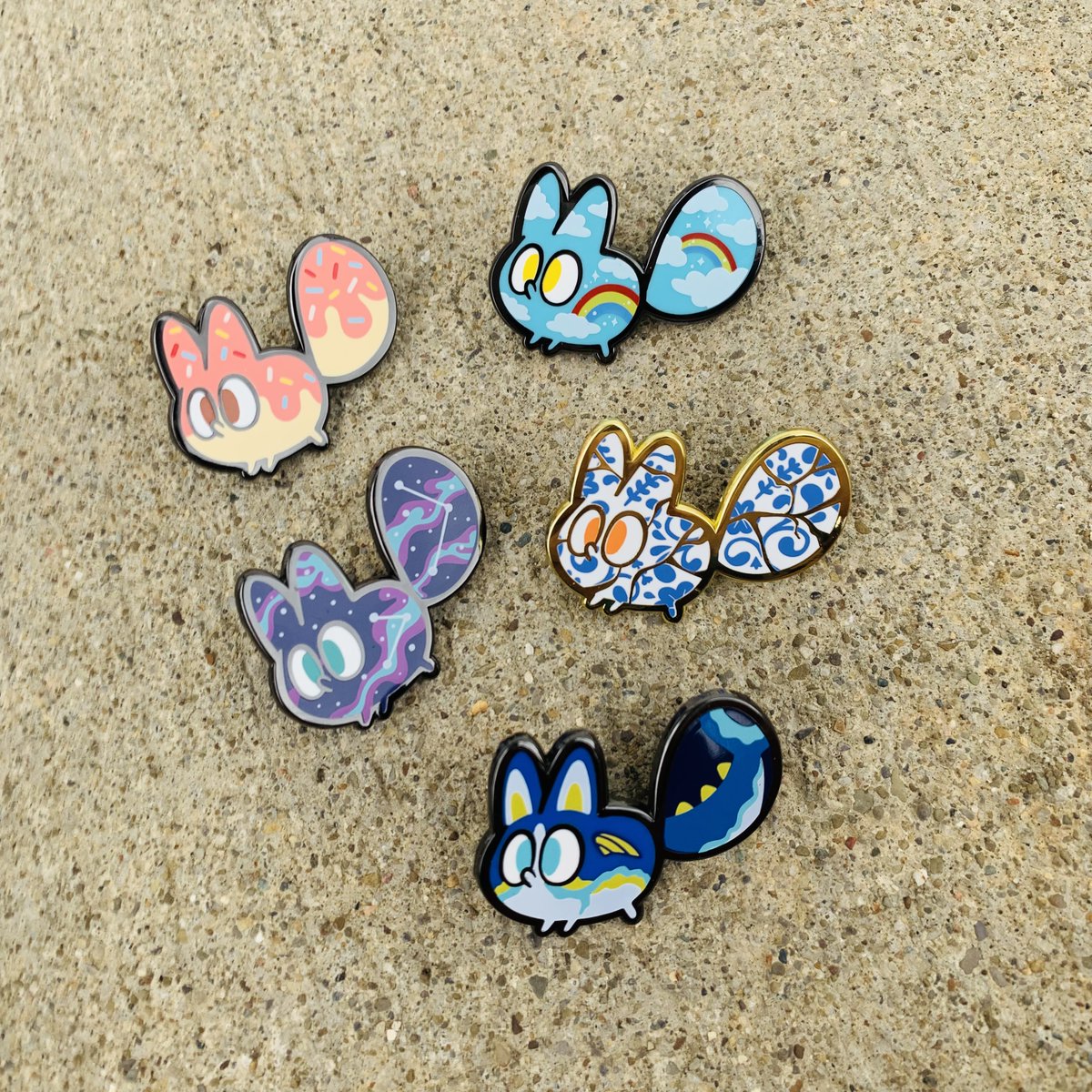 Anxiety Fox @ TFF Artist Alley tweet media