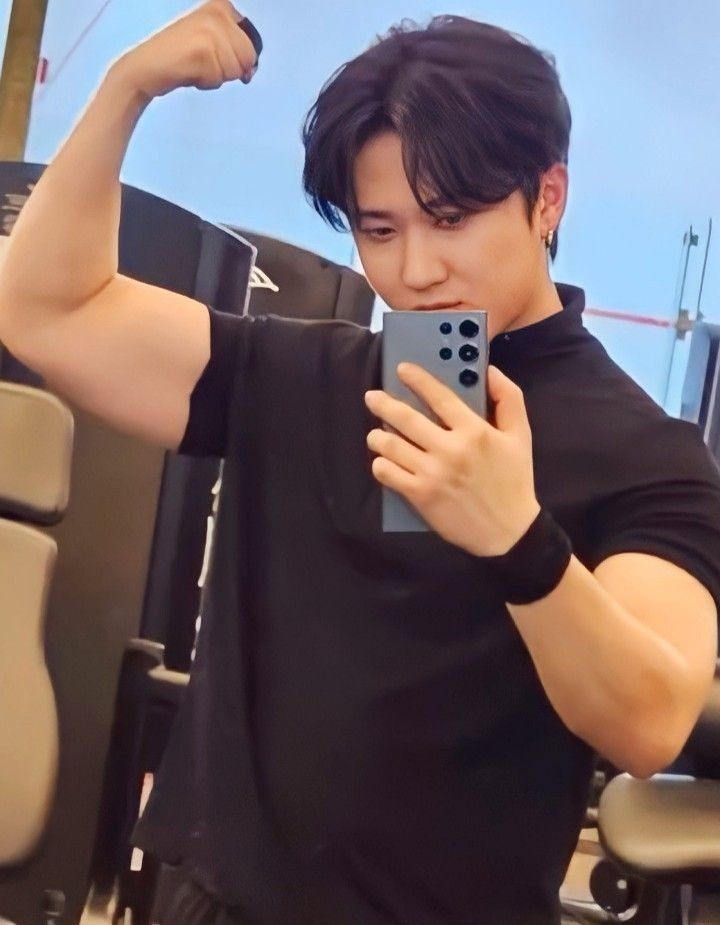 binnie tweet media