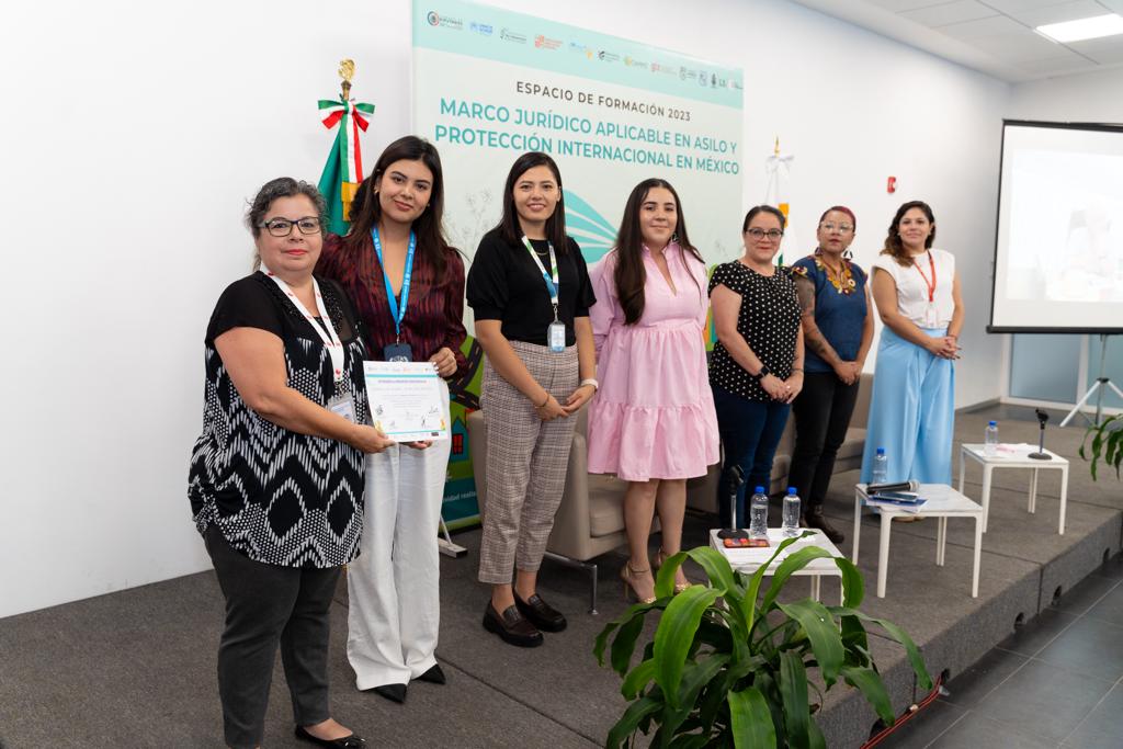 cammi_ac's tweet photo. Ayer en el #Conversatorio "Pendientes Legislativos para garantizar el derecho a solicitar y recibir asilo", en el marco de la clausura del Espacio de Formación 2023 MJ Aplicable en Asilo y Protección Internacional en México.
@GIZMexico @GTPM_MX @AcnurMexico https://t.co/JzBQppBCuU
