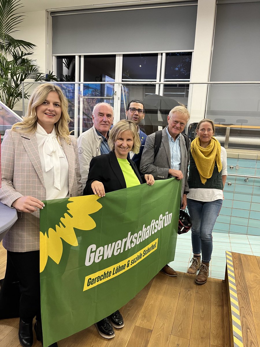 Auf der ⁦<a href="/igbce/">IGBCE</a>⁩ „Transformation“ zur grünen 🌻 Industrie 🏭👷🏽‍♀️Tagung mit Energieministerin ⁦@katrineder⁩ und MdB ⁦<a href="/ArminGrau/">Armin Grau</a>⁩ und den ⁦<a href="/GewerkschaftGRN/">GewerkschaftsGrün 💚🏳️‍🌈🌻</a>⁩ RLP Klimaneutrales Wirtschaften geht nur mit den Beschäftigten💪💚